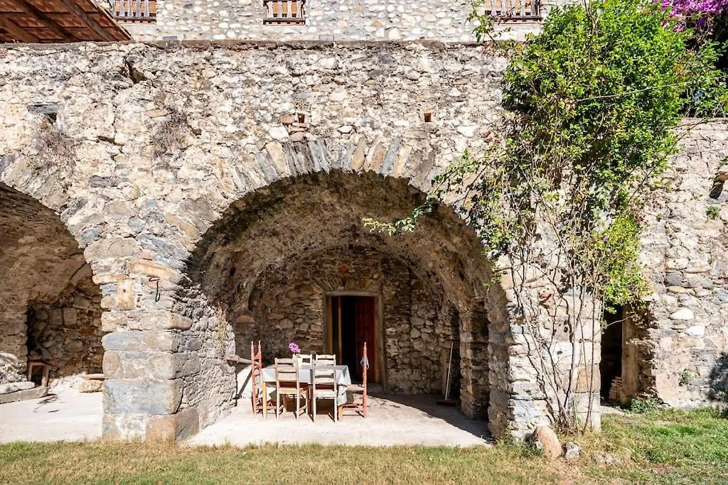 Holiday home Cal Cisteller Argelaguer Villa